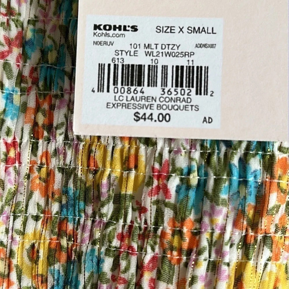 LC Lauren Conrad Ditsy Floral Smocked Ruffle Off-Shoulder Peplum Tank​​​​​​​​​ - Picture 4 of 6